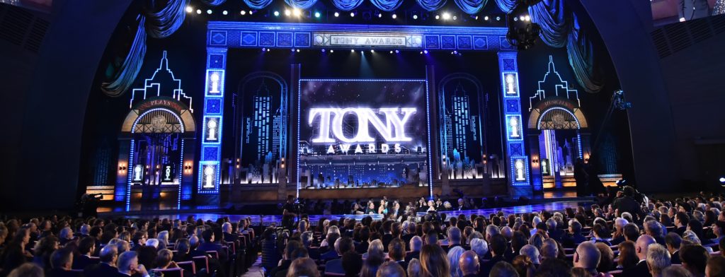 Tony Awards 2020 vai acontecer digitalmente este ano