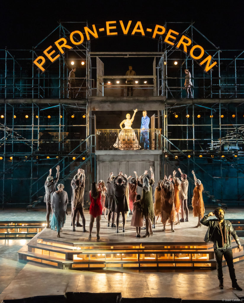 BM Review: Evita Open Air é um acontecimento.