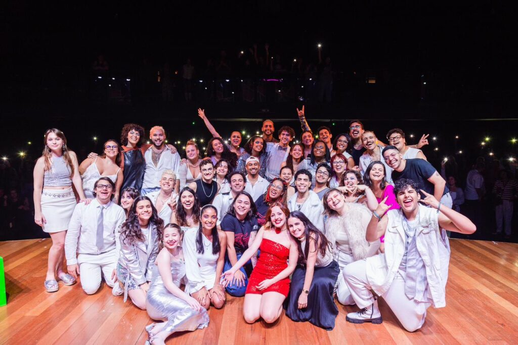 BM escreve: Em ação social, Cella Bartholo revive Carmen Diaz na última sessão de “Fame”