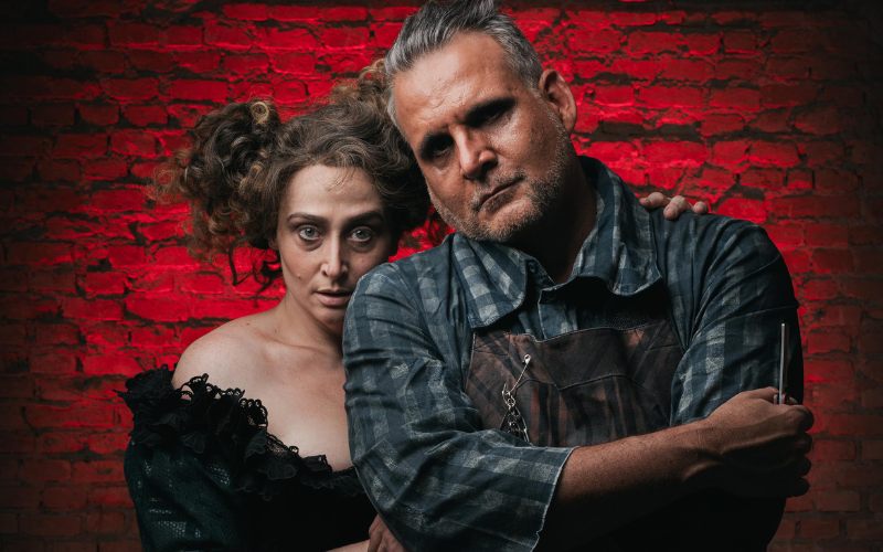 Sweeney Todd: O Barbeiro Demoníaco que Canta na Broadway 